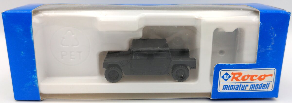 Roco 1725 1:87 Civilian Sport Utility Hummer