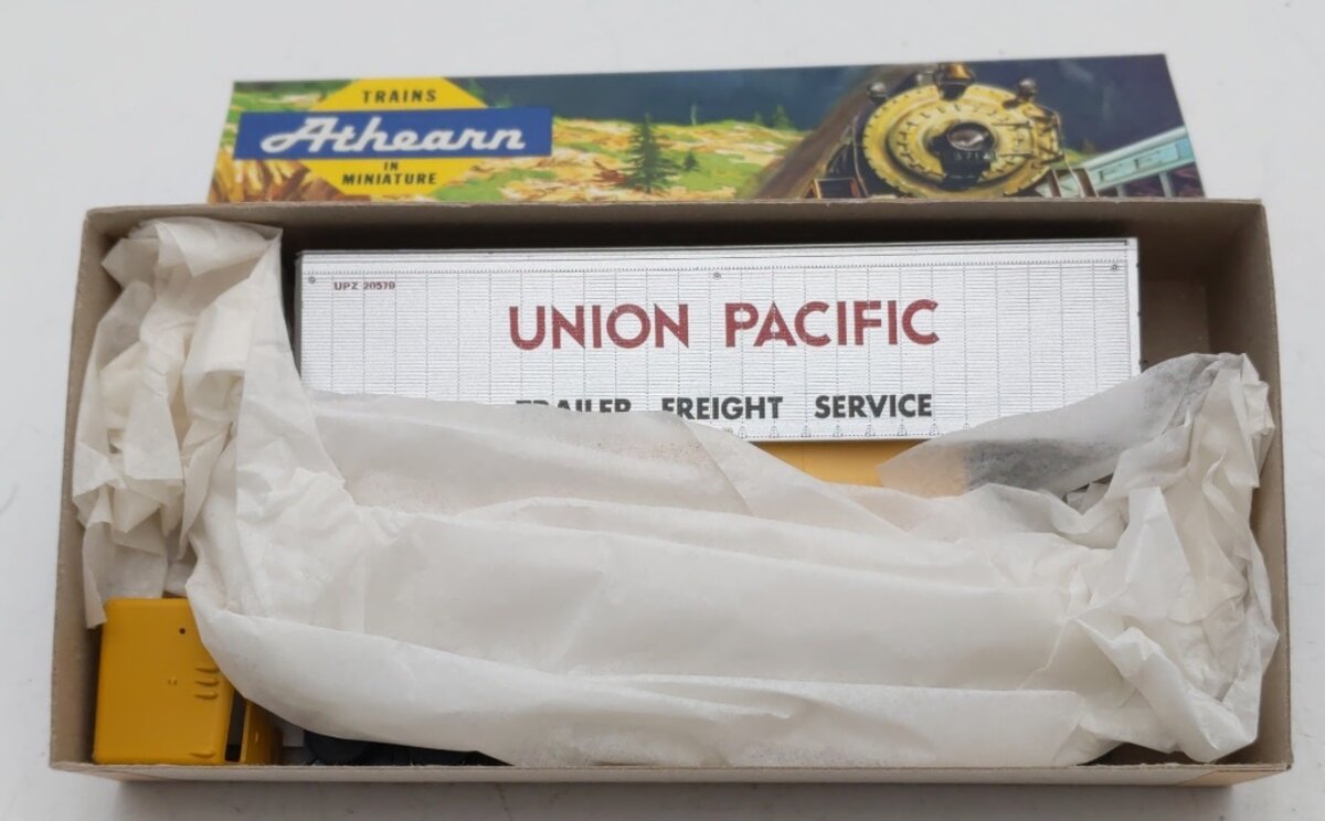 Athearn 5492 HO Union Pacific Tractor With 40' Trailer Kit