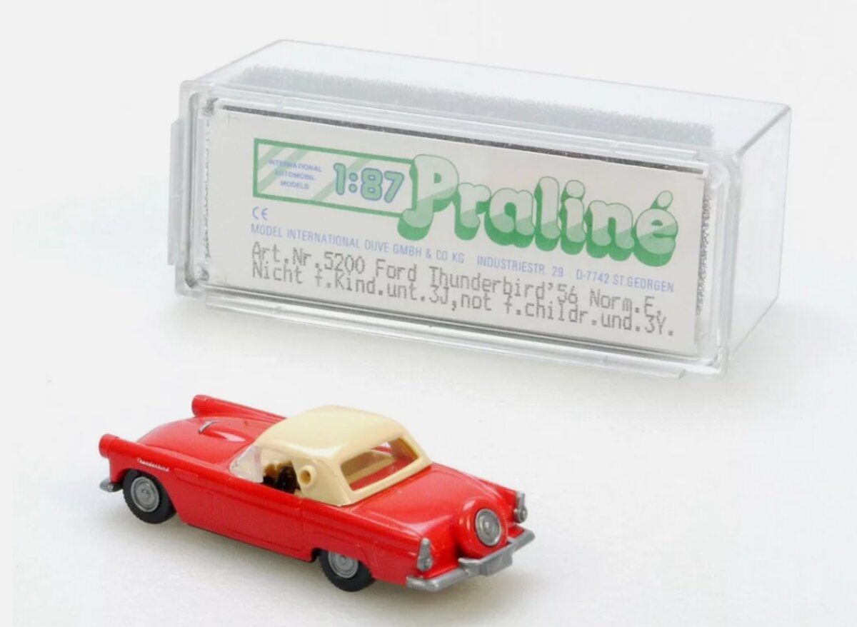 Praline 5200 HO Red & Beige Hardtop '56 Ford Thunderbird