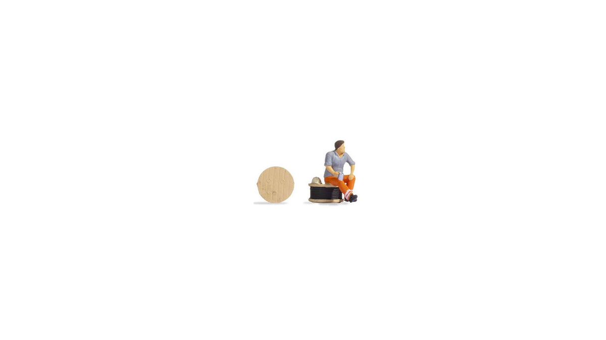 Noch 16530 HO Tiny Scenes Coffee Break Figure