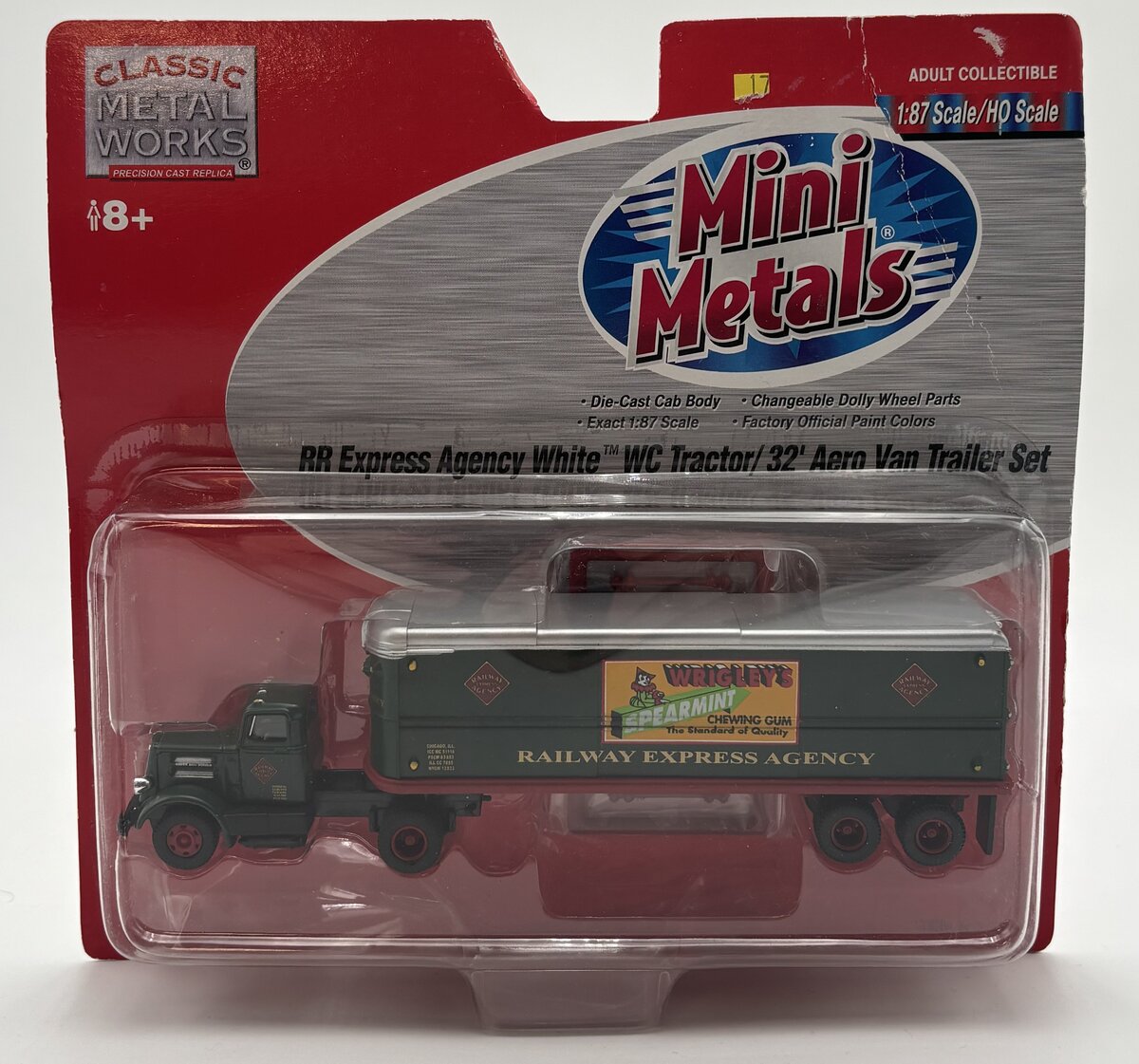 Classic Metal Works 31158 HO Mini Metals REA '41-46 Chevy Semi Tractor w/Trailer