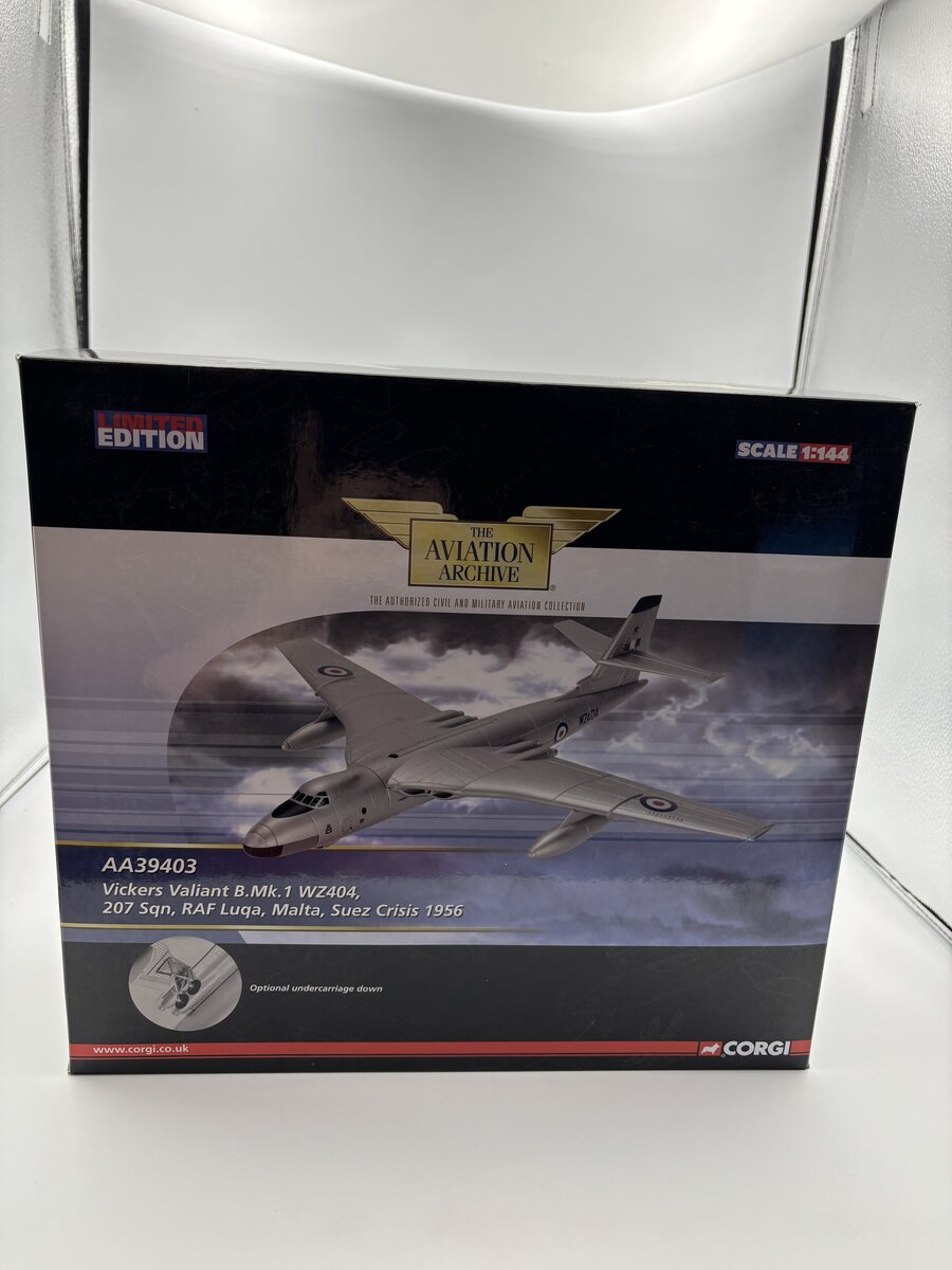 Corgi AA39403 1:144 Vickers Valiant B Mk.I WZ404, 207 Sqn, RAF