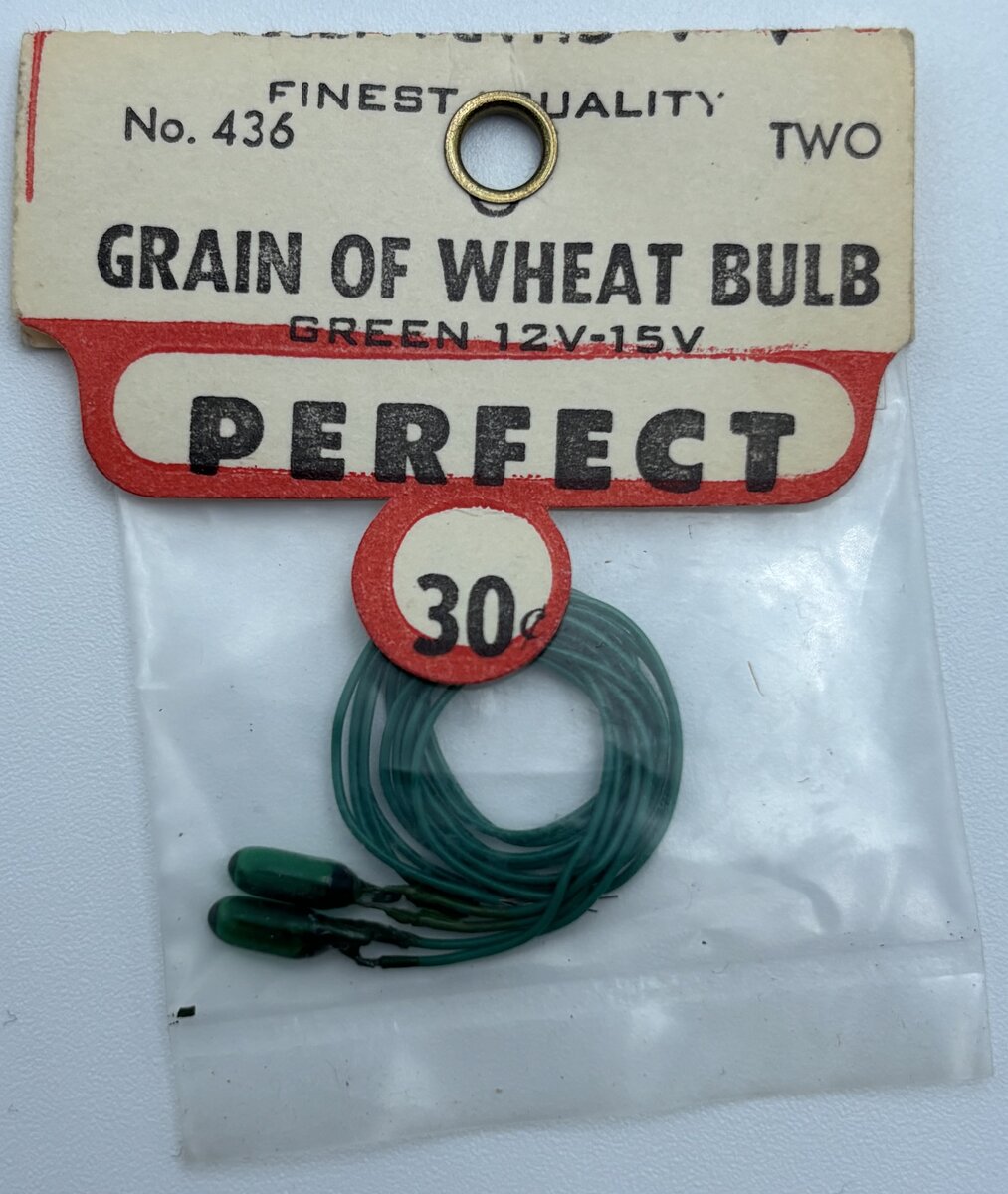 Perfect Parts 436 HO Green Grain Of Wheat Bulbs 12V-15V (Pack of 2)