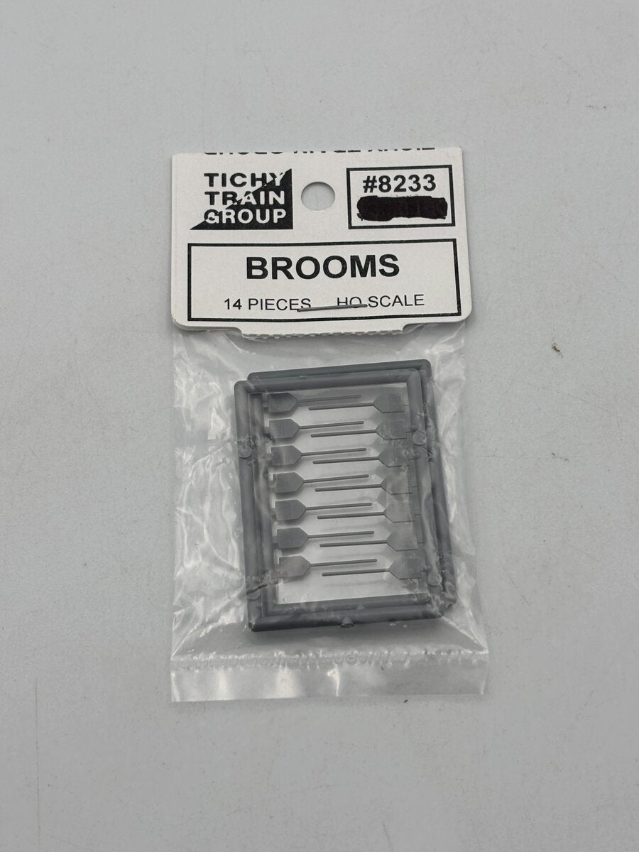 Tichy 8233 HO Brooms (Pack of 14)