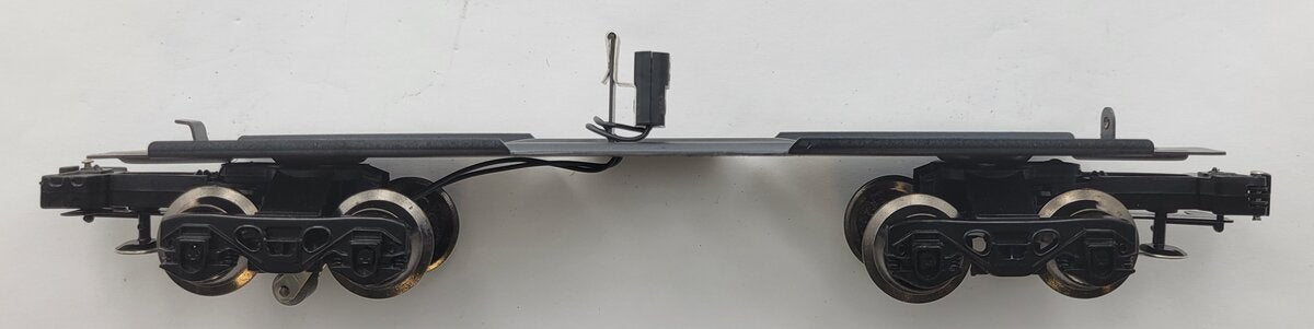Lionel 6517-5 Bay Window Caboose Frame with Operating Coupler Trucks
