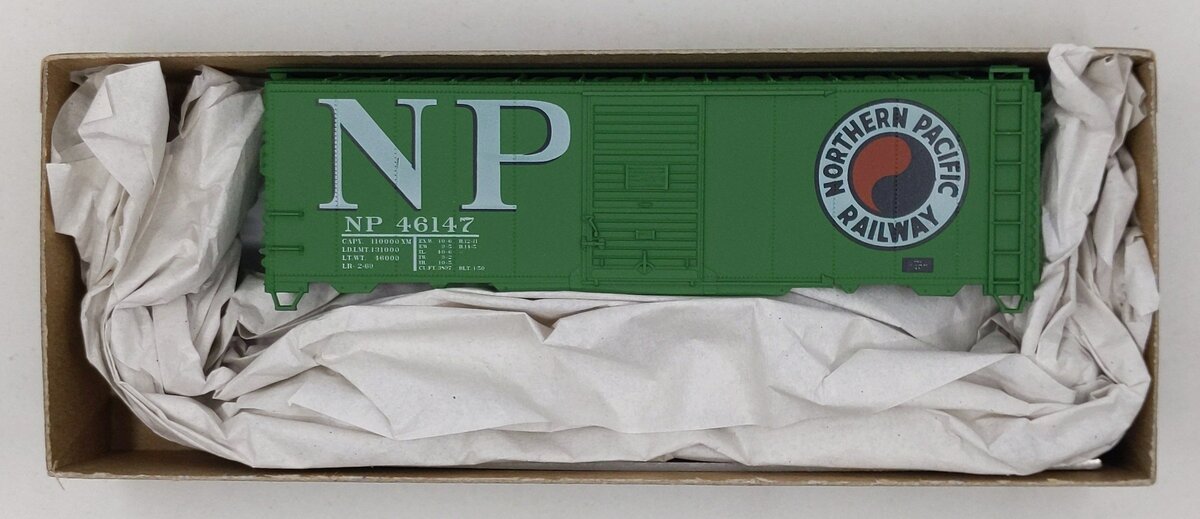 Accurail 35029 HO Scale Northern Pacific AAR 40' Steel Boxcar - Road #: 46147