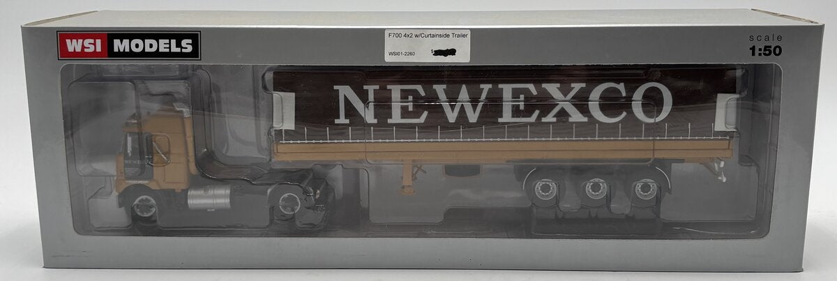 WSI 01-2260 1:50 Newexco Mack F700 4x2 Classic Curtain Side Trailer-3 Axle