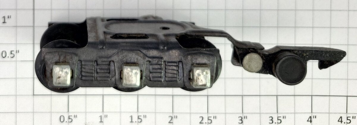 American Flyer XA11504P S 6-Wheel Passenger Truck w/Link Coupler & Plastic Wheel