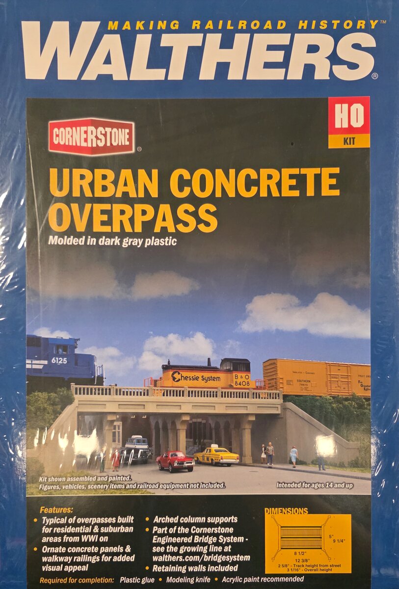 Walthers 933-4560 HO Urban Concrete Overpass Kit