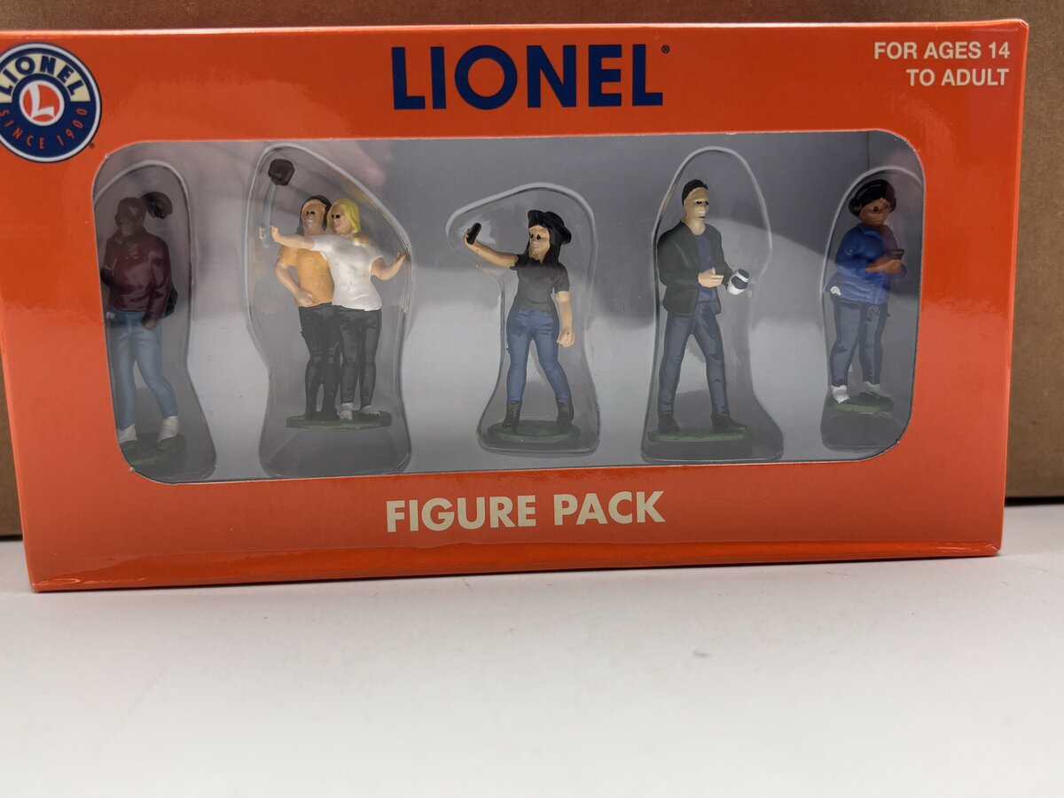 Lionel 1930060 O People With Cellphone Figures (Set of 5)