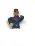 Bowser 91011 HO Painted Fireman Figure