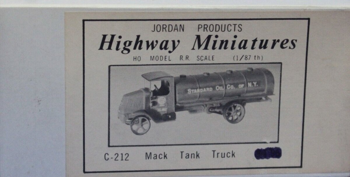Jordan Products Highway Miniatures C-212 HO Scale Mack Tank Truck Plastic Kit