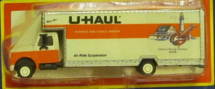 IHC 1-19 HO Scale USA Series Maine 26' U-Haul Moving Truck