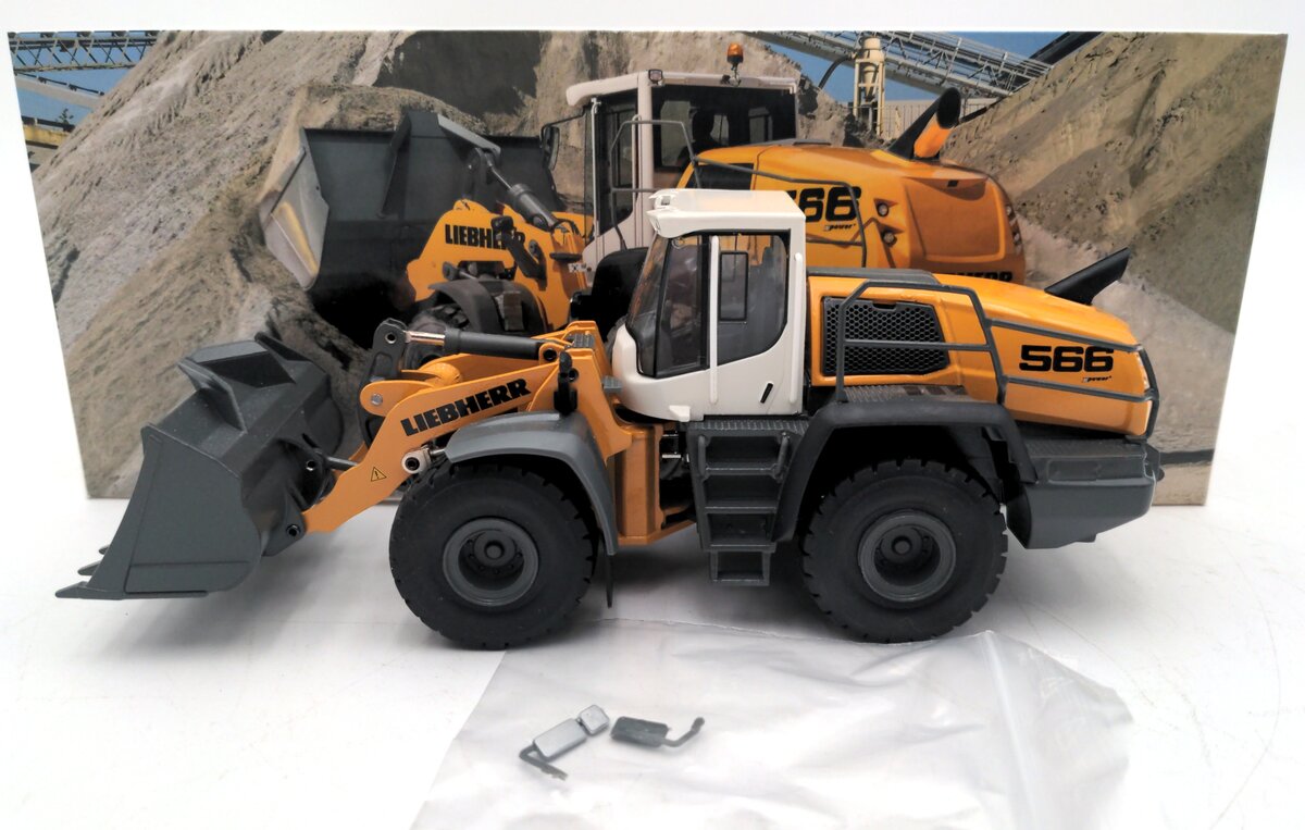 Conrad 2449-08 1:50 Liebherr L 566 X Power Wheel Loader