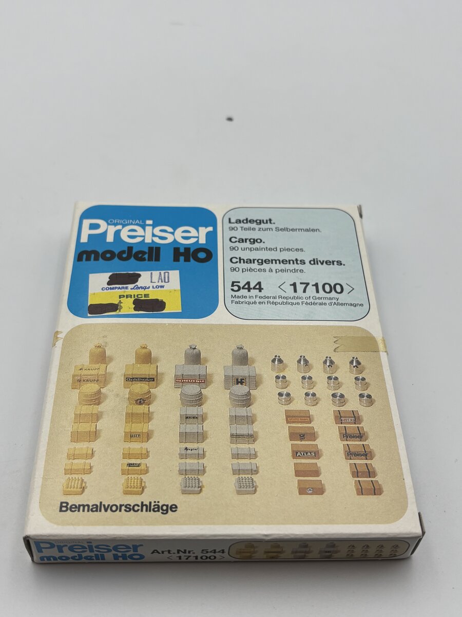 Preiser 17100 HO Unpainted Assorted Cargo Plastic Kit (Set of 90)