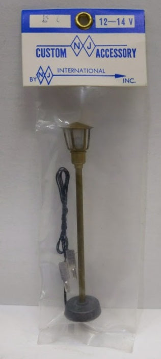NJ International F7 HO Scale Custom Accessory Lamp Post Brass 12-14v 3.5" Tall