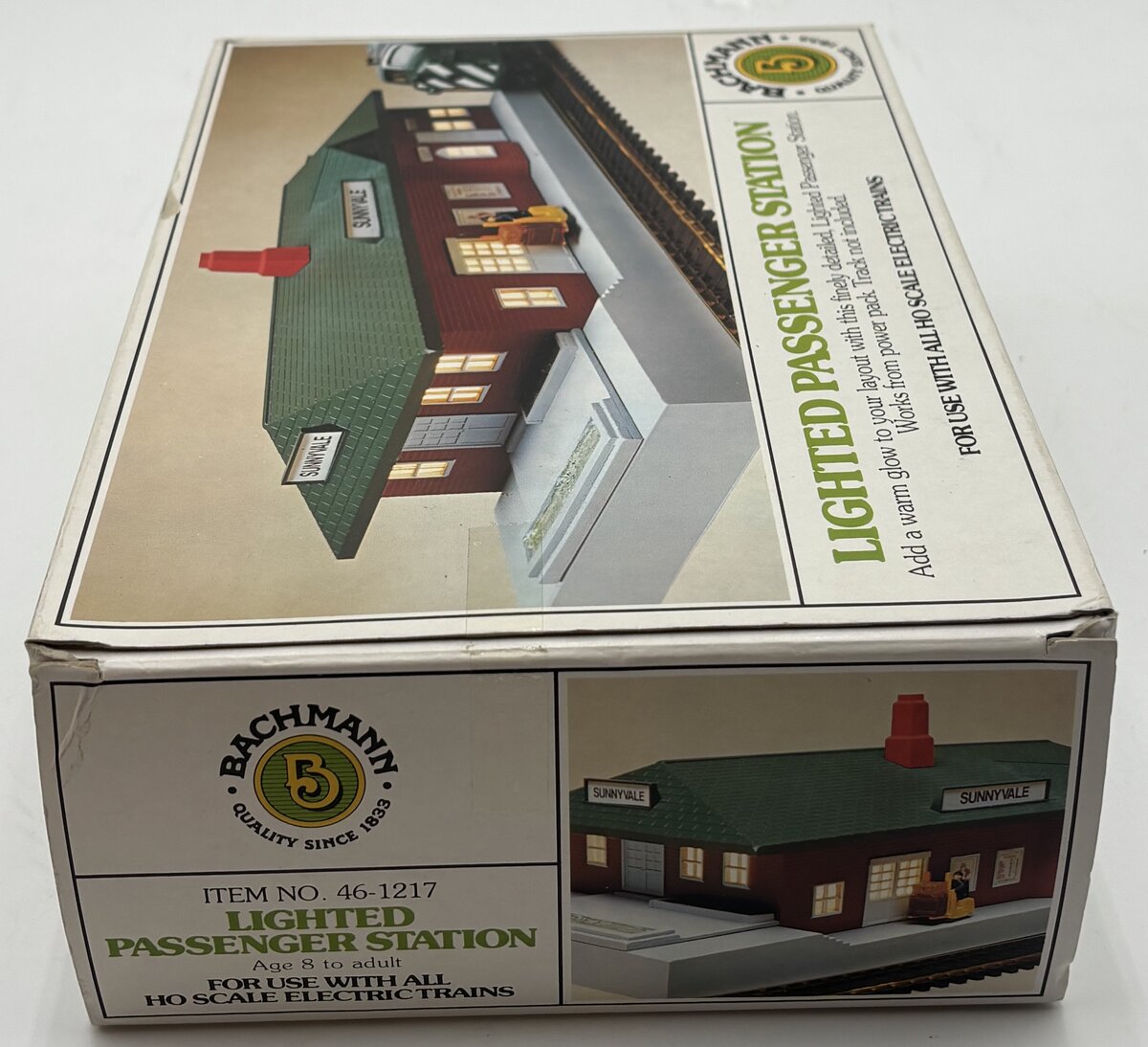 Bachmann 46-1217 HO Lighted Passenger Station Building