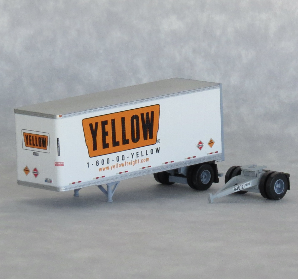Trainworx Inc. 42885-05 N Yellow Corporation 28' Pup Trailer #117890