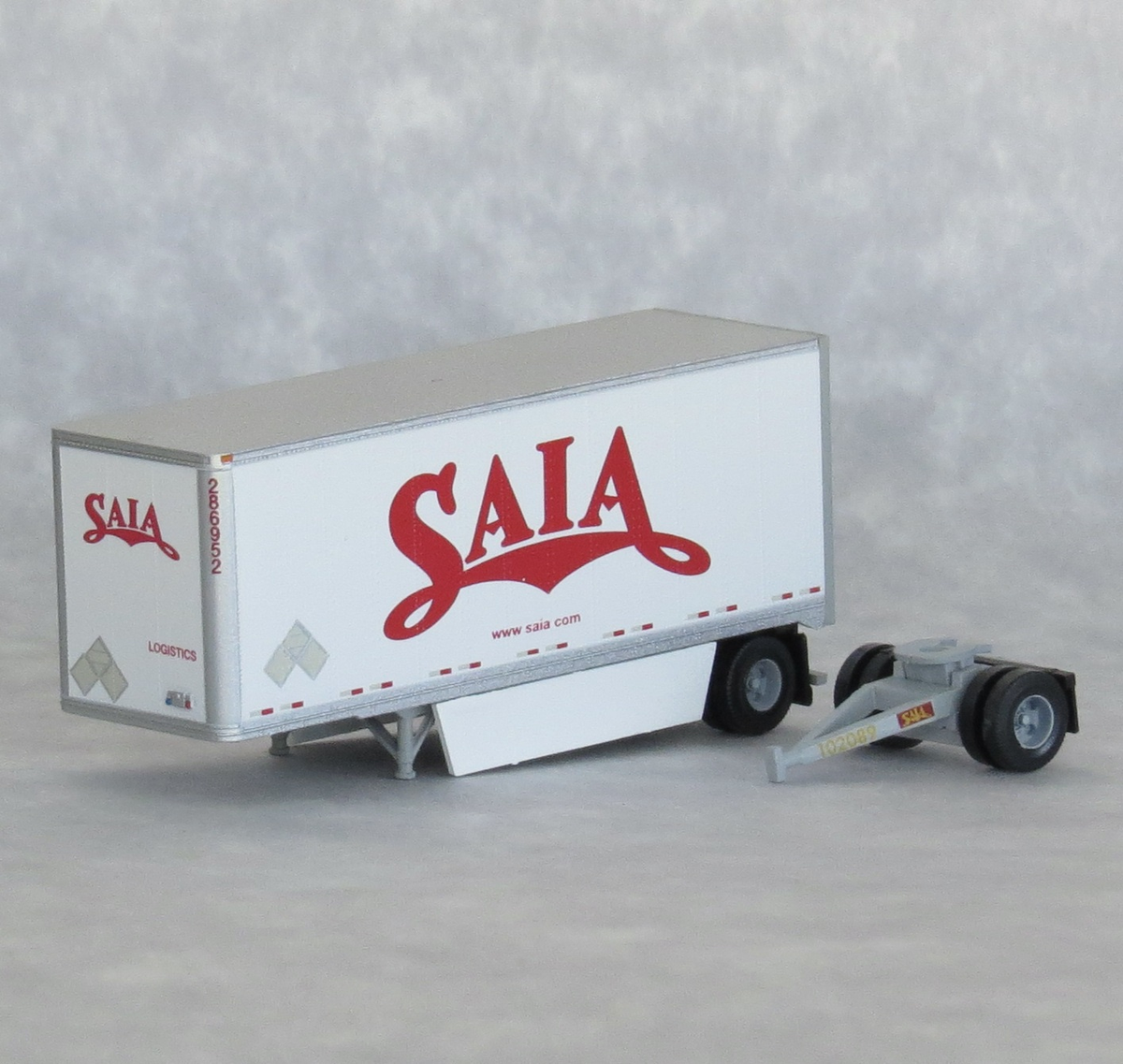 Trainworx Inc. 42892-01 N SAIA LTL Freight 28' Pup Trailer #286952