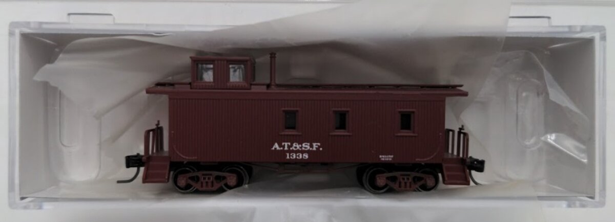 Athearn 14467 N Scale Santa Fe 30' Wood Side 3-Window Caboose #1338