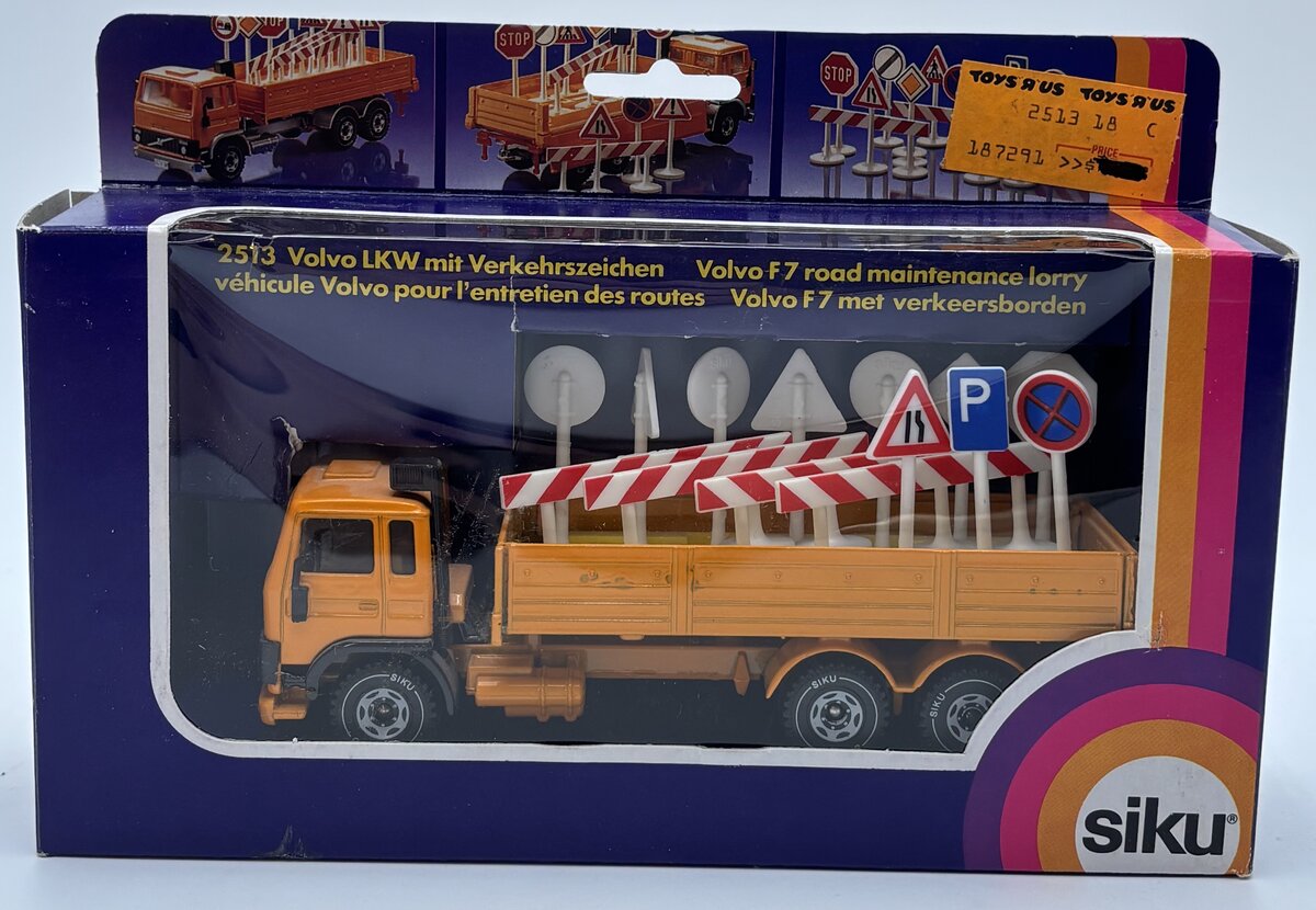 Siku 2513 Volvo Road Maintenance Truck w/ Signs & Traffic Barriers