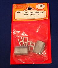 Chooch 7112 HO Scale 200 Gallon Fuel Oil Tank with Stand (Pack of 2)