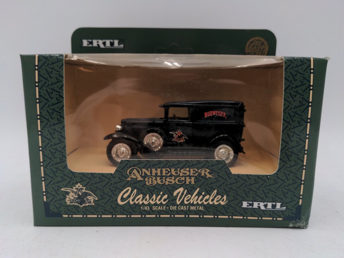 Ertl 9836 1:43 Diecast Anheuser Busch Budweiser Truck