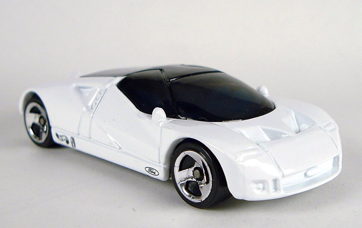 Mattel 18850 1:64 Hot Wheels White 1998 First Editions Ford GT-90 # 14 of 40