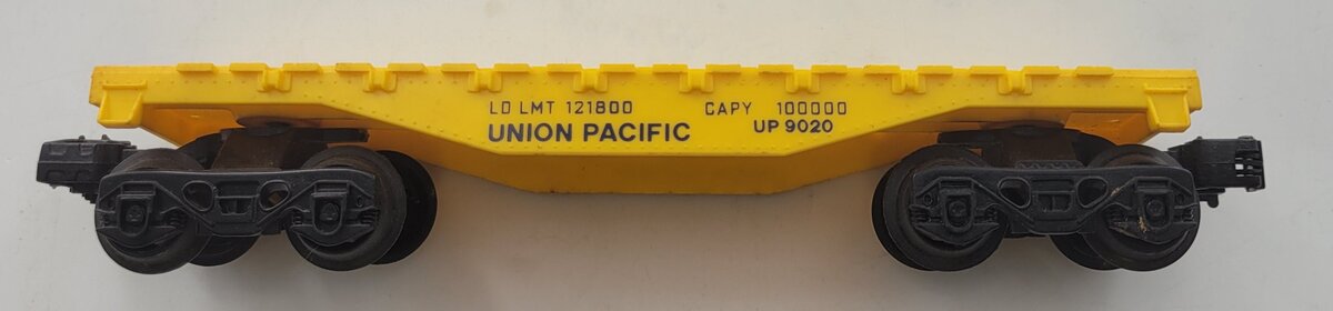 Lionel 9020-3 O Gauge Yellow Union Pacific Flat Freight Car Frame w/ Couplers