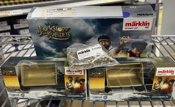 Marklin 44822 HO Treasure of the Wild 13 Pirates Freight Car Set