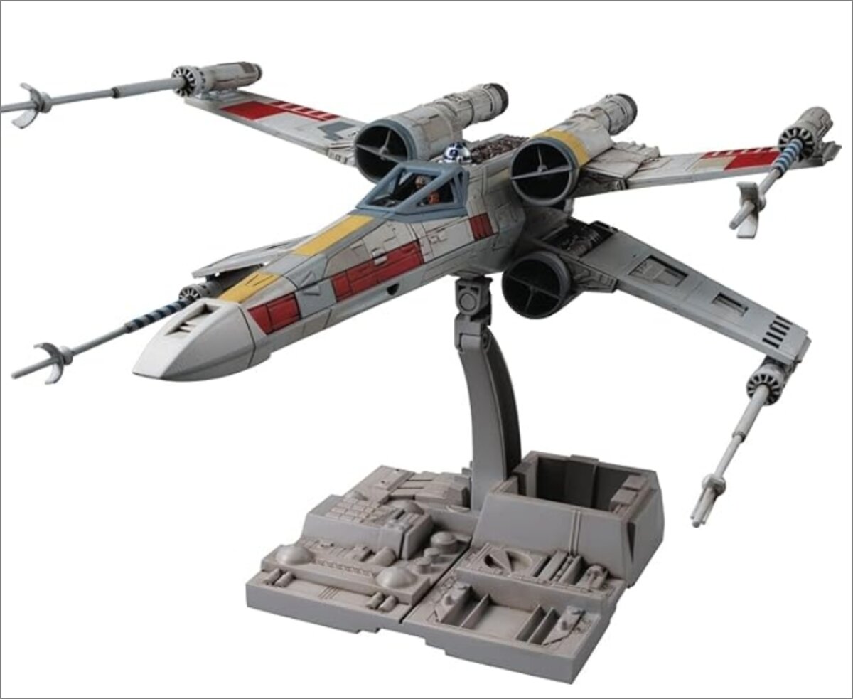 Bandai 2378837 1:72 Star Wars: T-65 X-Wing Space Fighter Plastic Model Kit