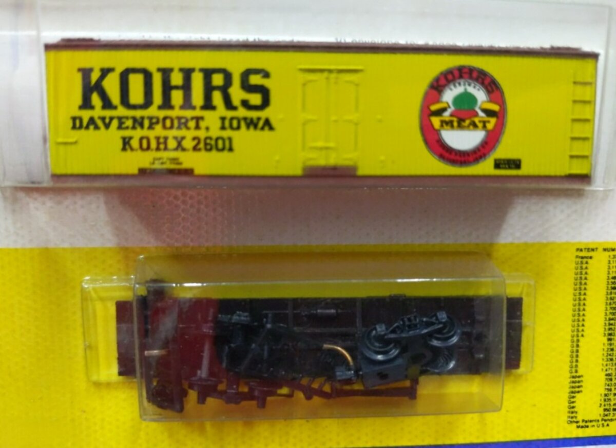 Micro-Trains 04900110 N Kohrs Meat Packing Company 40' Wood Reefer # 2601 Kit