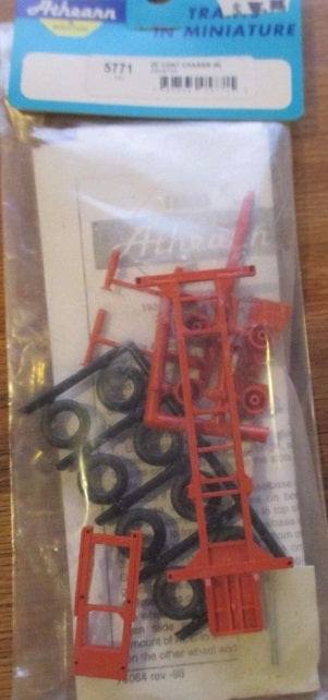 Athearn 5771 HO 20' Container Chassis Genstar Plastic Kit
