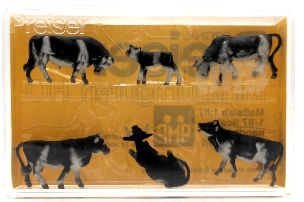 Preiser 155 HO Black & White Cow Figure (Box of 6)