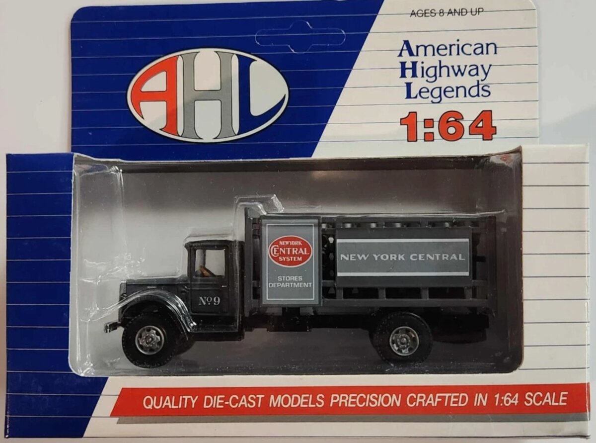 AHL L01024 1:64 Scale Die-Cast "New York Central System" Mack BM Delivery Truck