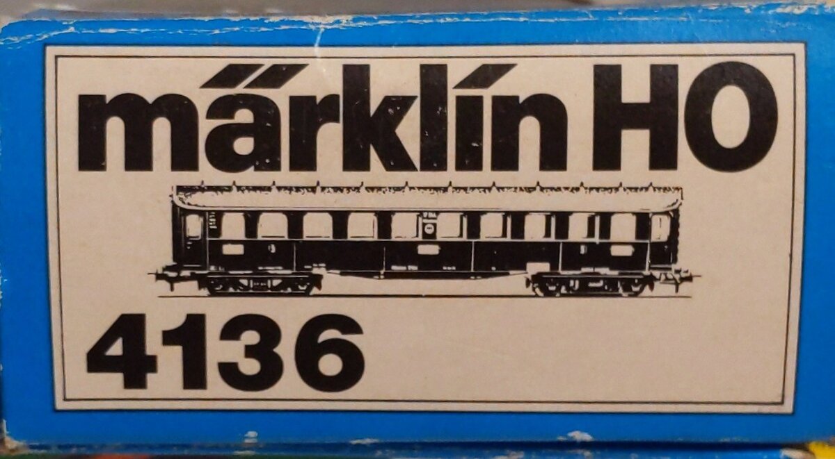 Marklin 4136 HO German Federal Railroad (DB) 3rd Class AB4ü Bay