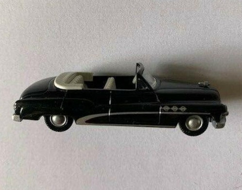 Praline 84702 HO Scale Black W/Beige Interior Buick Cabria Offen