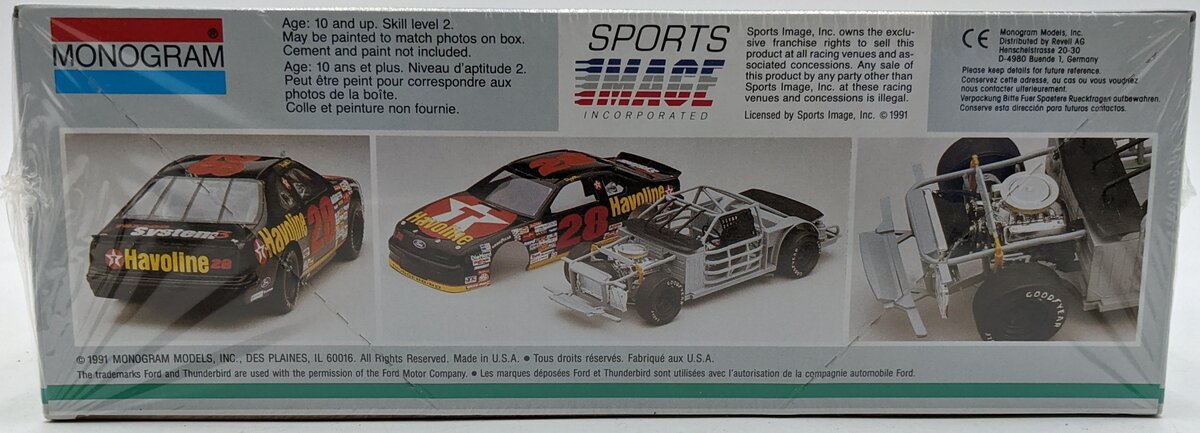 Monogram 2430 1:24 Havoline Ford Thurnderbird Model Kit