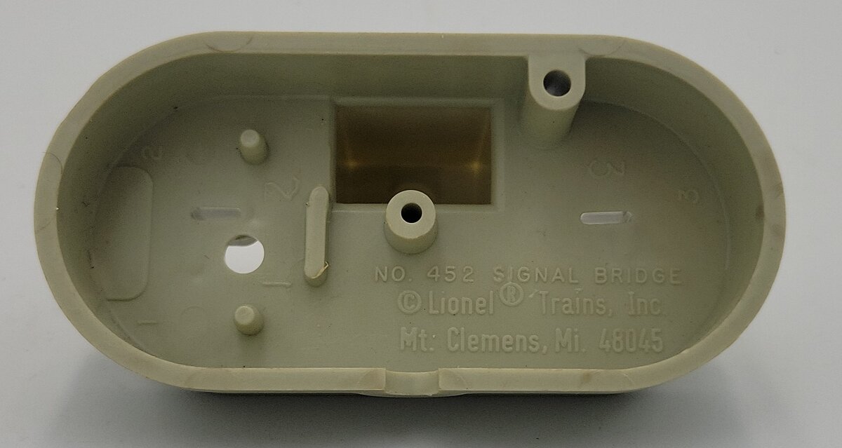 Lionel 452-14 O Gauge Gantry Signal Bridge Base without Wire Clips