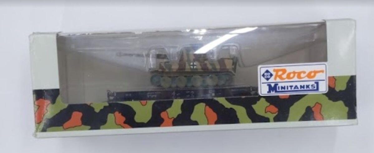 Roco Minitanks HO réf 846 Wagon transport d'engins militaires ( Edition limitée) 9005033008468 Roco Minitanks HO réf 846 Wagon transport d'engins militaires ( Edition limitée) 9005033008468