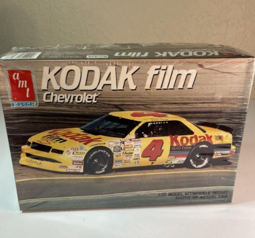 AMT 6727 1:25 Kodak Film Chevrolet #4 Model Car Kit