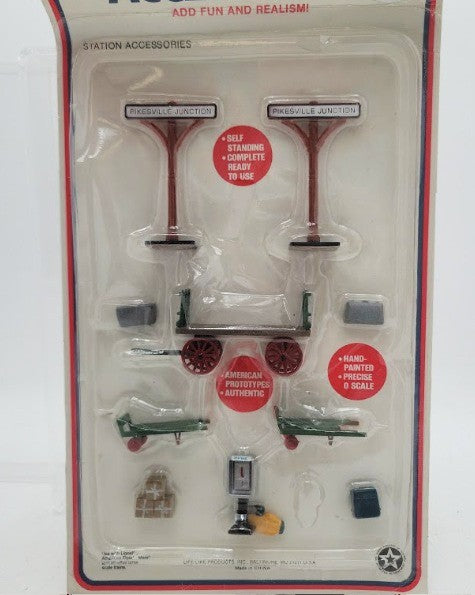 Life Like 1142 O Scale Hand Painted Baggage Handling Station Accessories