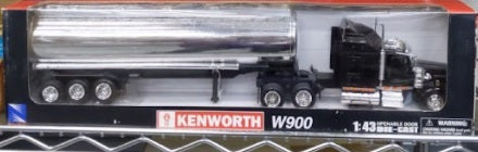 New-Ray 15323 1:43 Black Kenworth W900 Semi Truck W/Tanker Die-Cast