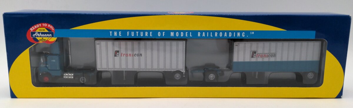 Athearn 91142 HO Scale Transcon Freightliner w/Two 28'' Wedge Trailers