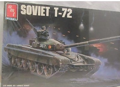 AMT 8671 Ertl 1:35 Soviet T-72 Military Tank Model Kit
