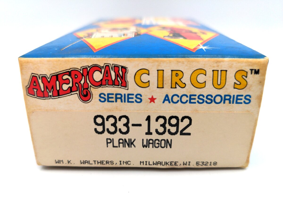 Walthers 933-1392 HO American Circus Series Plank Wagon Kit