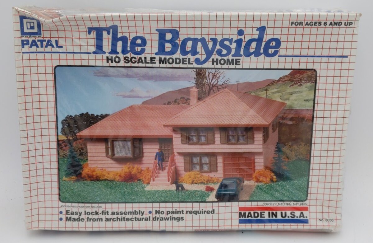 Patal 3050 HO Scale The Bayside Model Home Building Kit