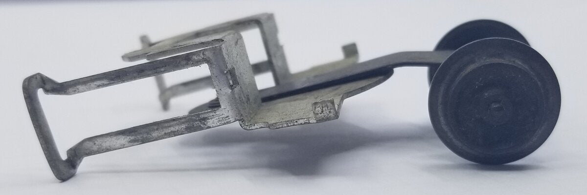 Lionel 1120-7 Blackened Front Scout Truck with Bracket Assembly
