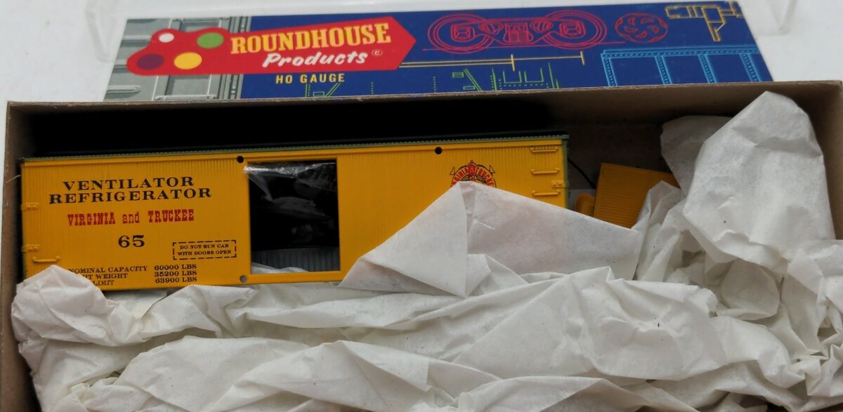 Roundhouse 3003 HO Virginia and Truckee Ventilated Refrigerator Box Car # 65 Kit