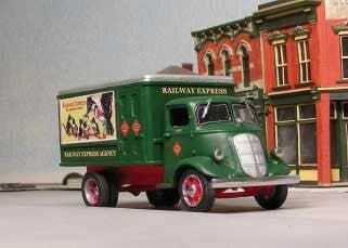 Sylvan Scale Models OV-367 O Undec 1937 Studebaker REA Delivery Truck Resin Kit